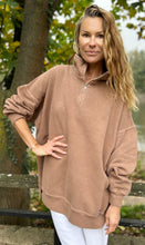 Load image into Gallery viewer, DIANA ZIP NECK - MOCHA
