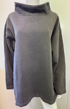 Load image into Gallery viewer, HIGH NECK SWEATSHIRT - BLACK WASH - C1
