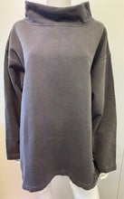 Load image into Gallery viewer, HIGH NECK SWEATSHIRT - BLACK WASH - C1
