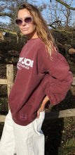 Load image into Gallery viewer, 05 CLASSIC SQUARE SWEATSHIRT - BURGUNDY
